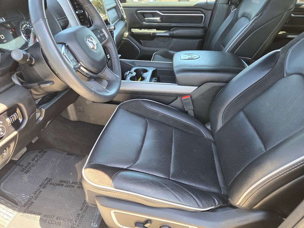 Thumbnail: 2025 RAM 1500 - 8