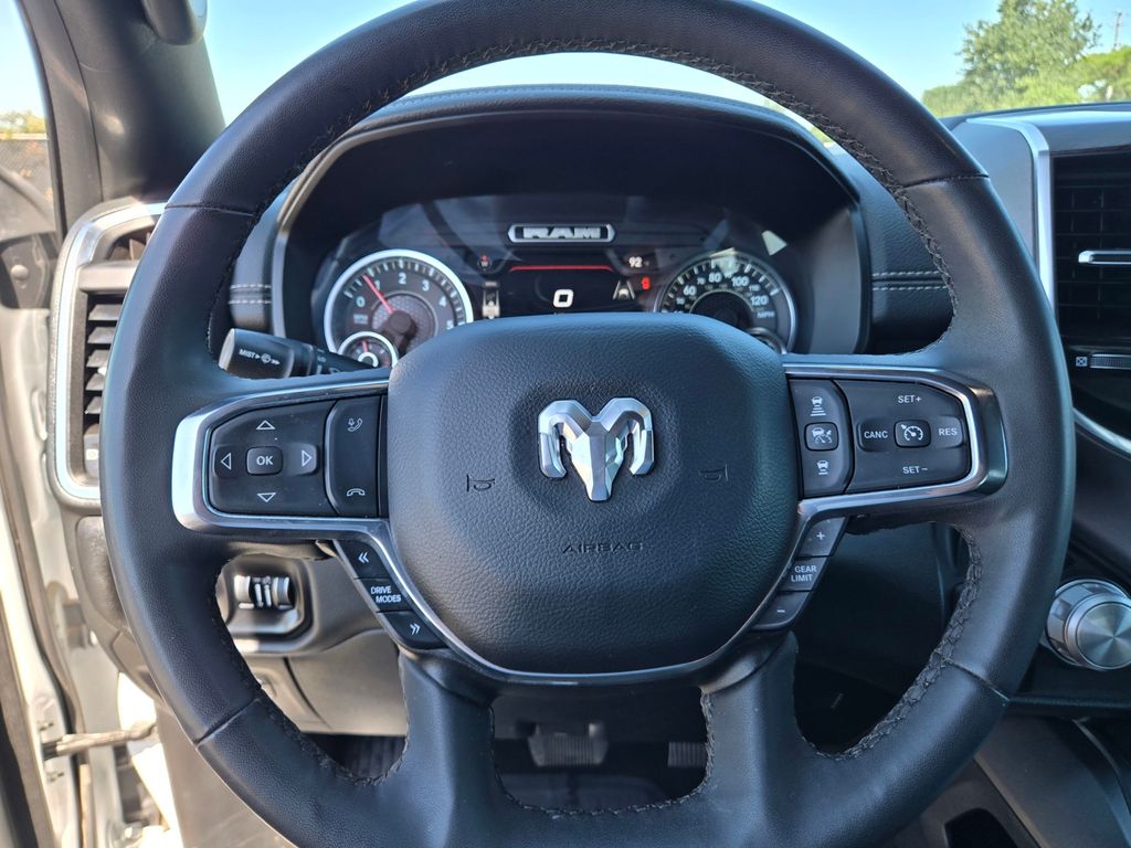 Thumbnail: 2025 RAM 1500 - 10
