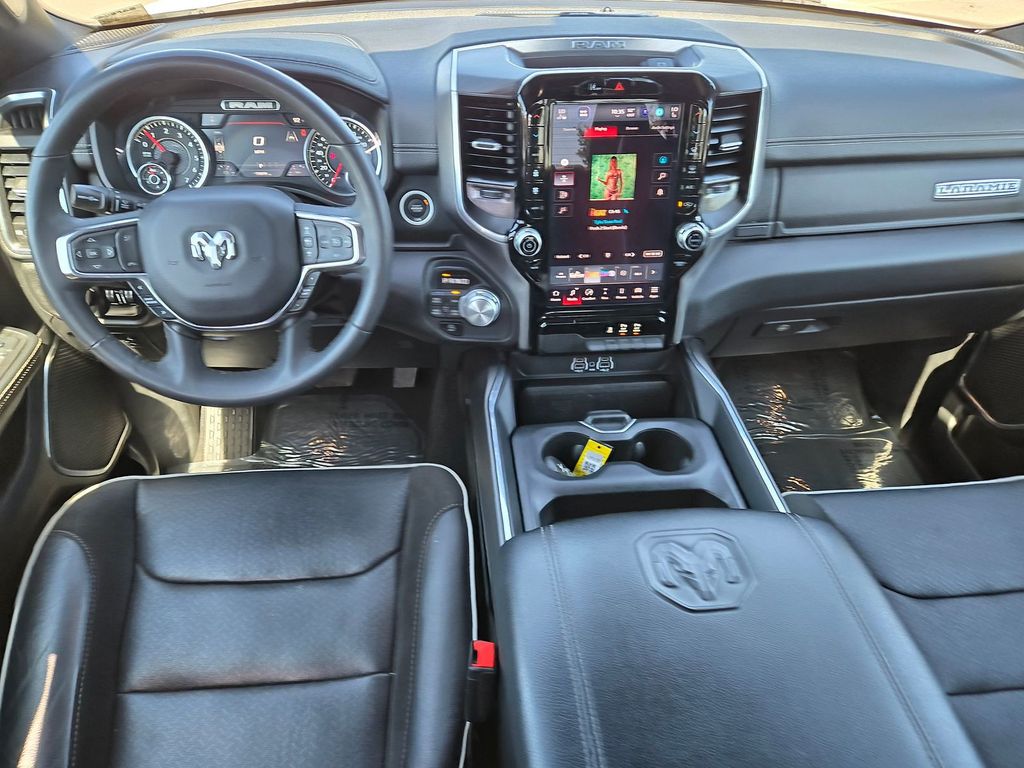 Thumbnail: 2025 RAM 1500 - 2