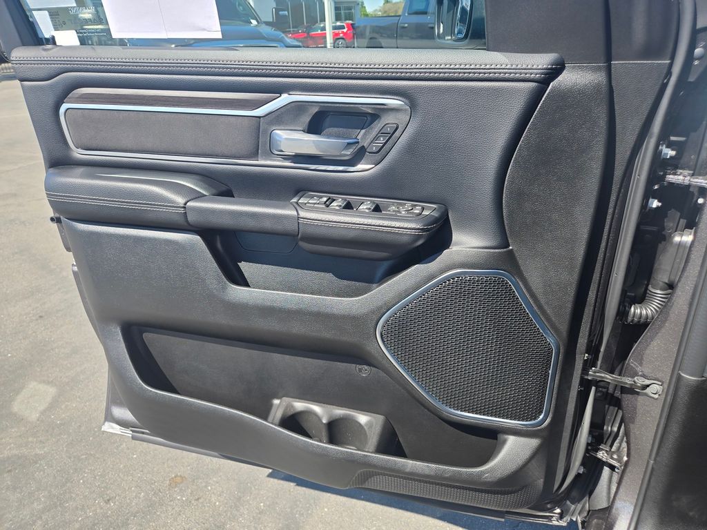 Thumbnail: 2026 RAM 1500 - 19