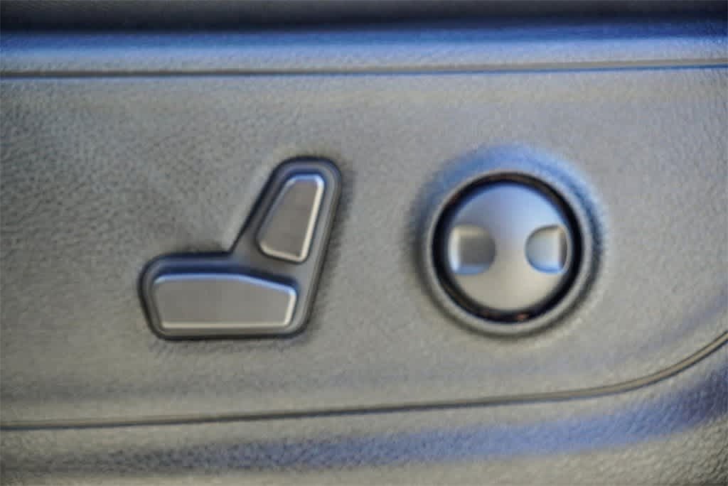 Thumbnail: 2025 RAM 1500 - 22