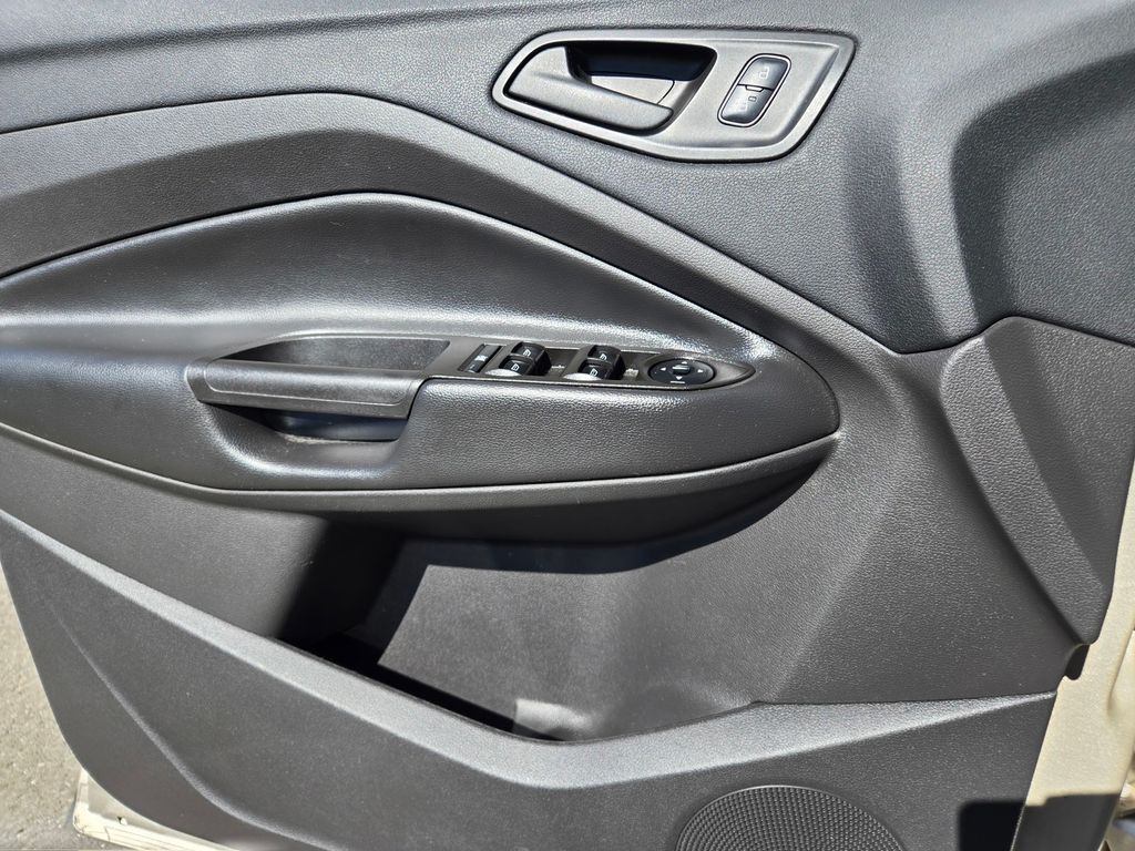 Thumbnail: 2017 Ford Escape - 20