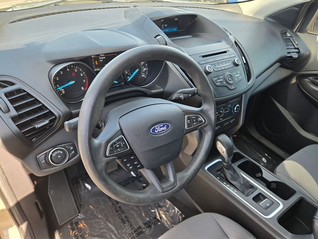Thumbnail: 2017 Ford Escape - 7