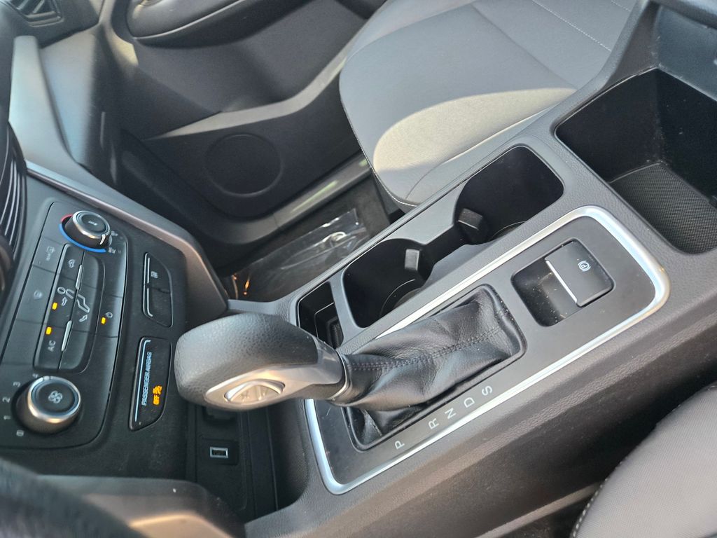 Thumbnail: 2017 Ford Escape - 13