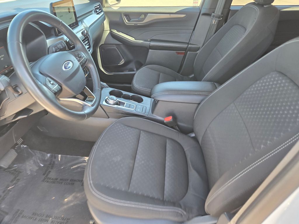 Thumbnail: 2024 Ford Escape - 8