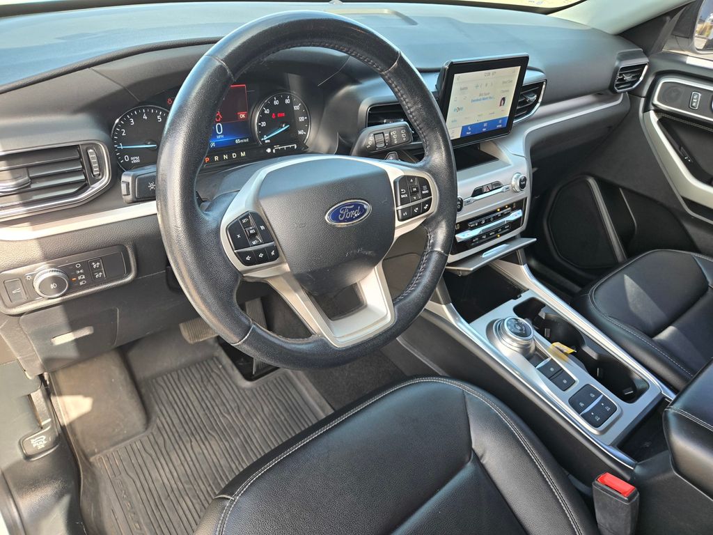Thumbnail: 2020 Ford Explorer - 11