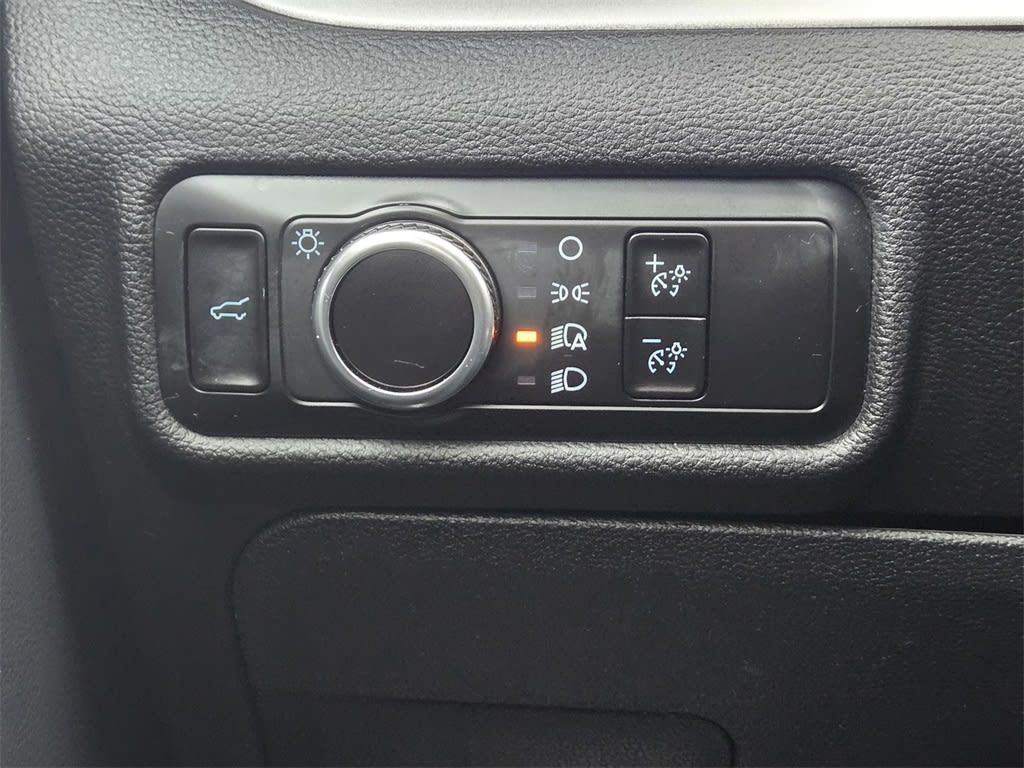 Thumbnail: 2023 Ford Explorer - 21