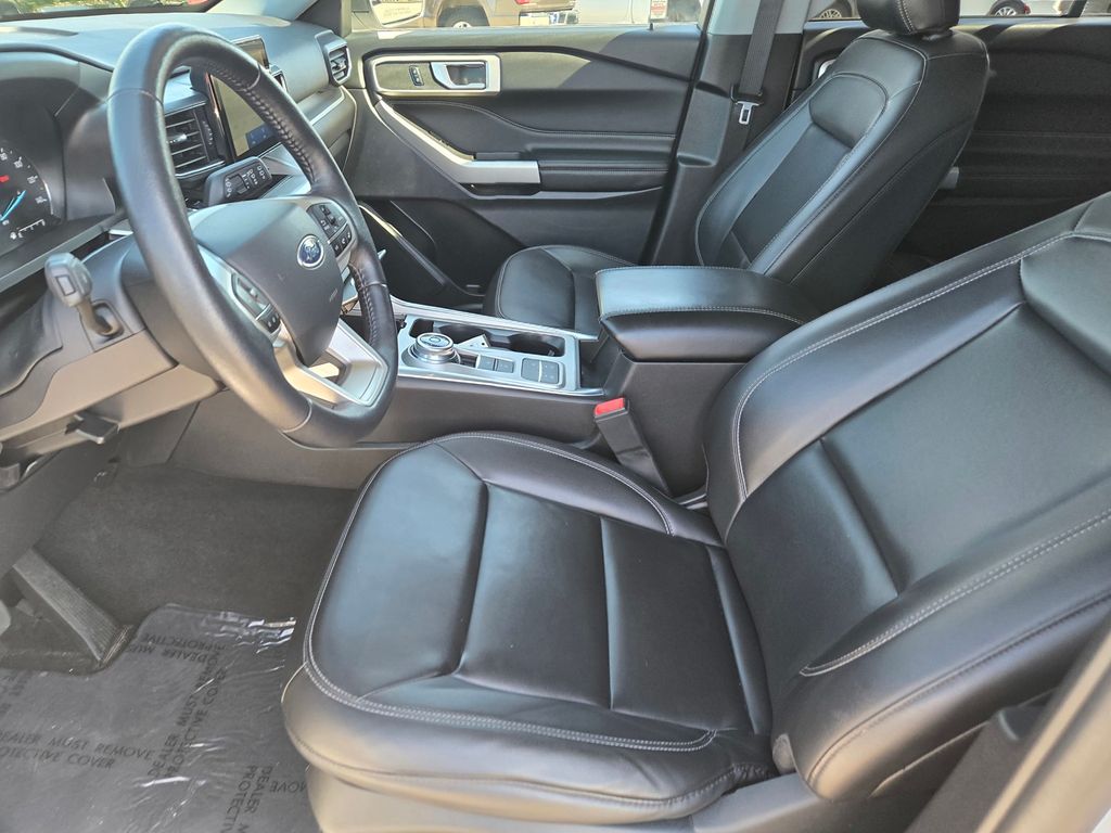 Thumbnail: 2023 Ford Explorer - 8