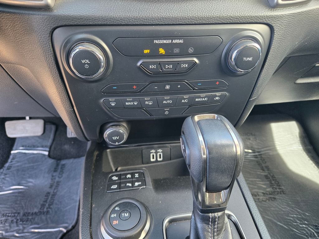 Thumbnail: 2019 Ford Ranger - 16