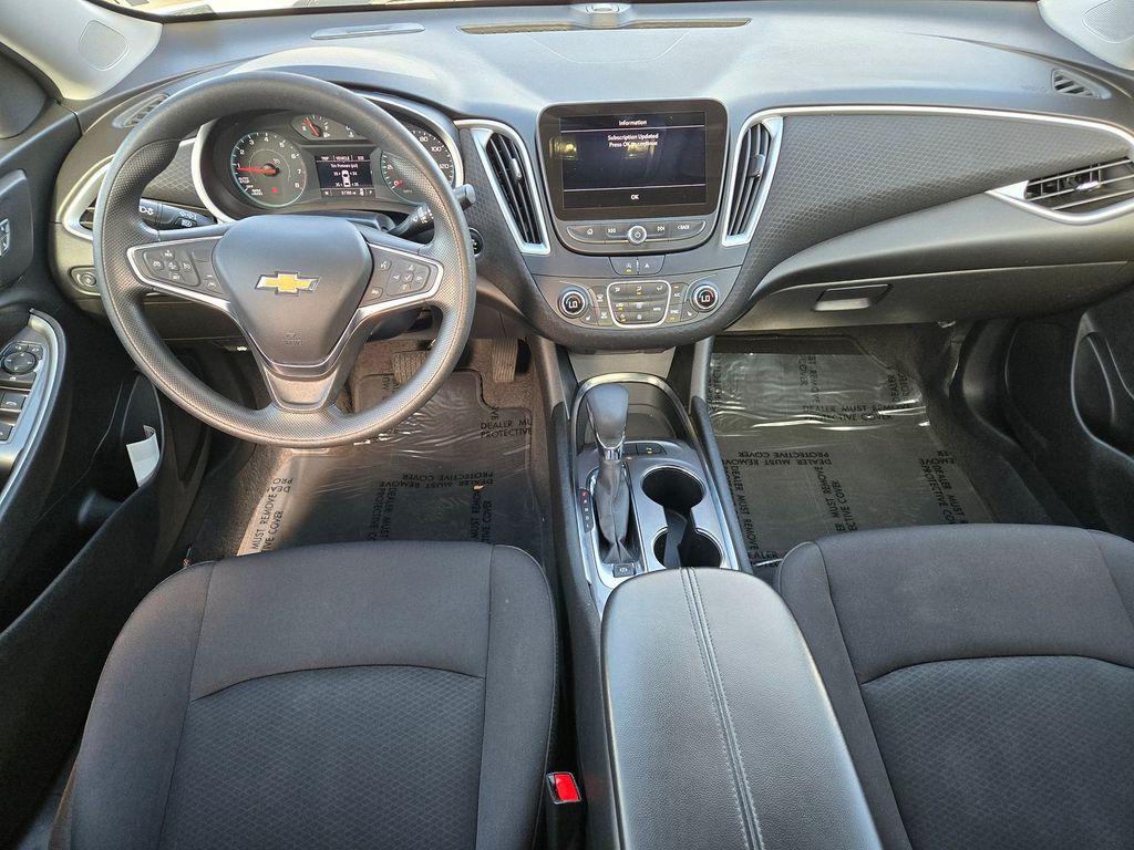 Thumbnail: 2024 Chevrolet Malibu - 2