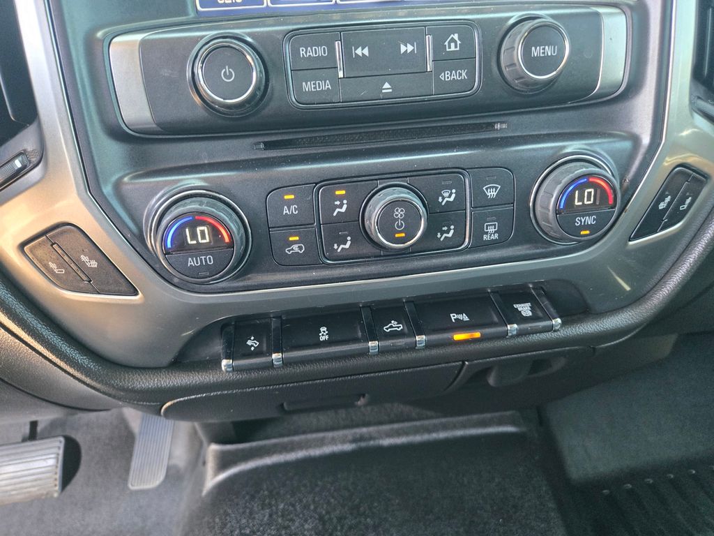 Thumbnail: 2015 Chevrolet Silverado 2500 - 14