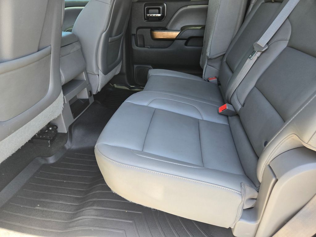 Thumbnail: 2015 Chevrolet Silverado 2500 - 9