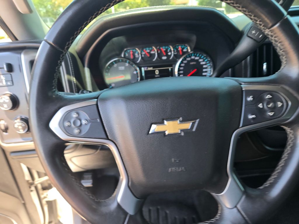 Thumbnail: 2015 Chevrolet Silverado 2500 - 20