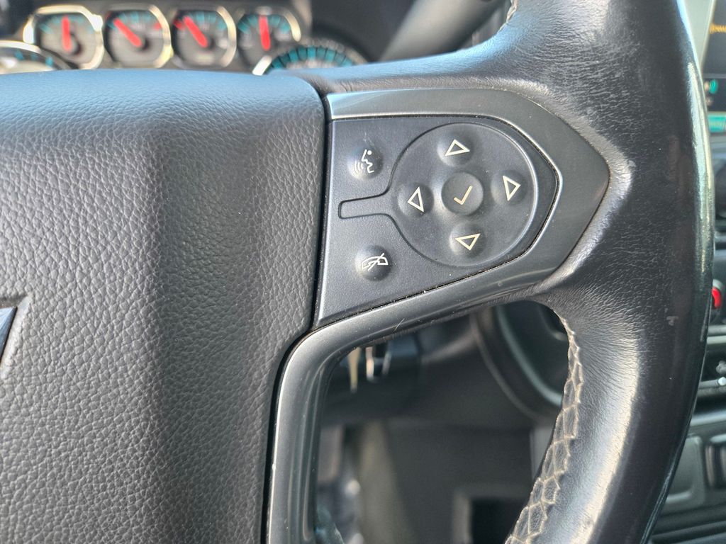 Thumbnail: 2016 Chevrolet Silverado 2500 - 21