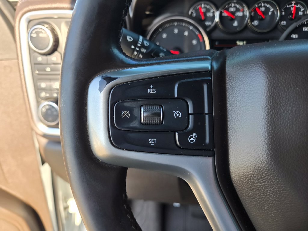 Thumbnail: 2020 Chevrolet Silverado 3500 - 21