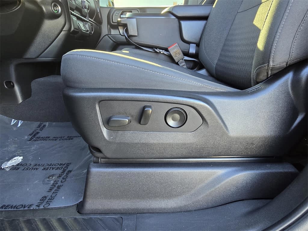 Thumbnail: 2022 Chevrolet Silverado 1500 - 16