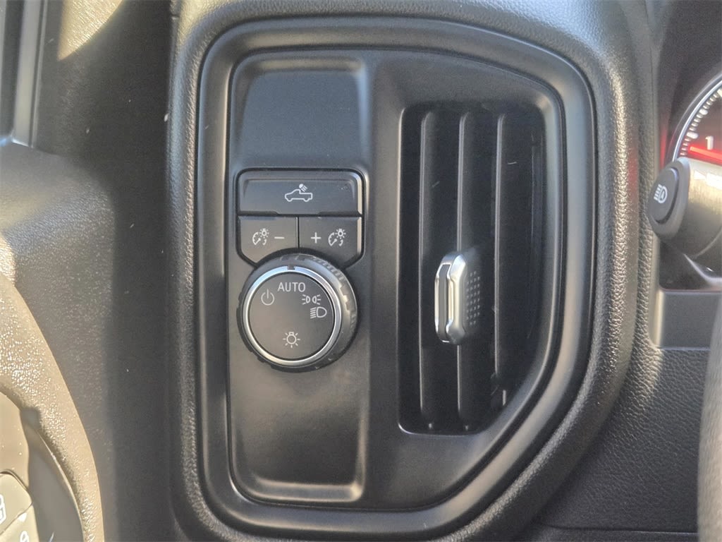 Thumbnail: 2022 Chevrolet Silverado 1500 - 20