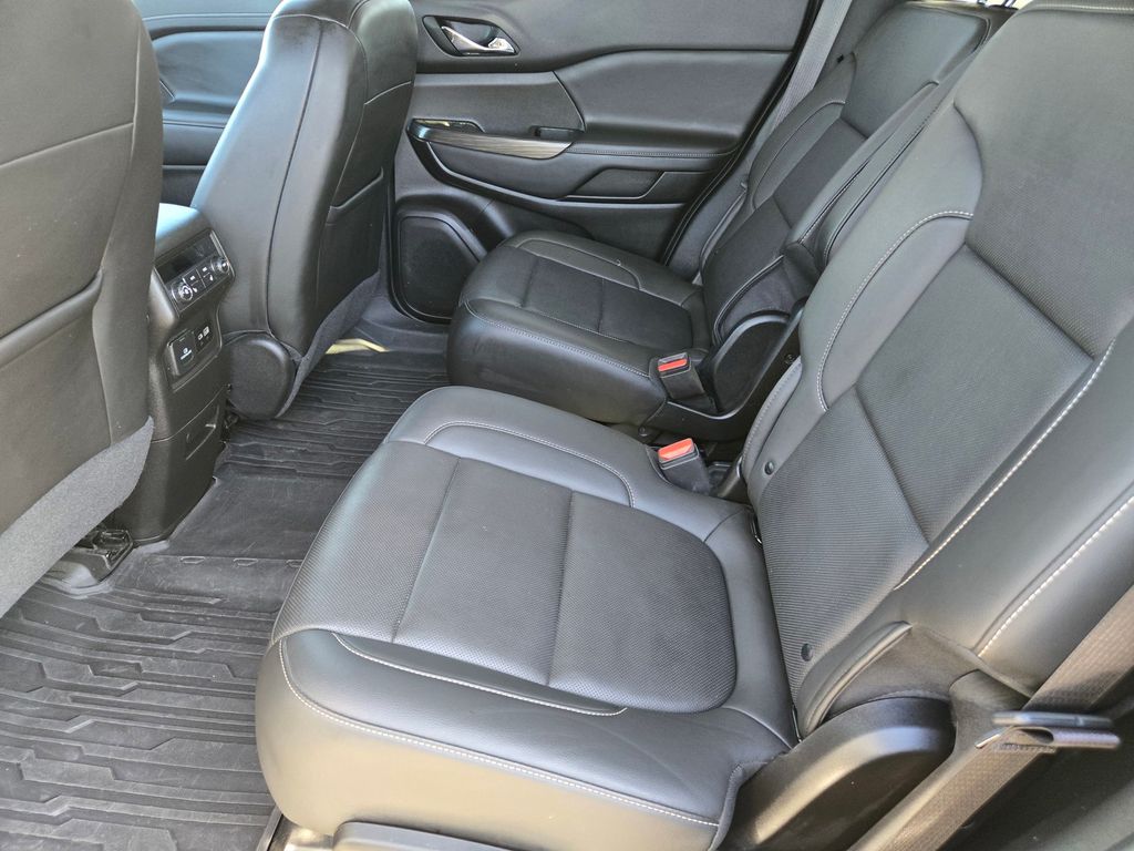 Thumbnail: 2023 GMC Acadia - 10