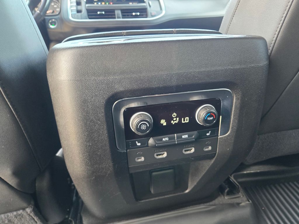 Thumbnail: 2021 Chevrolet Tahoe - 16