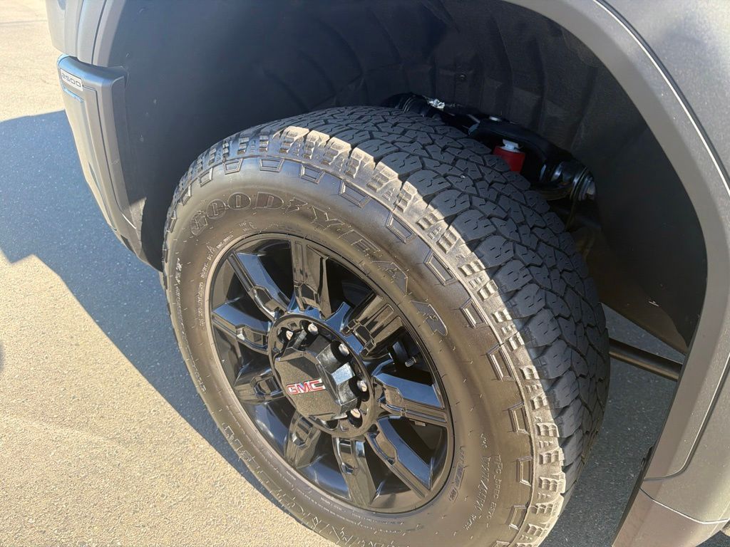 Thumbnail: 2026 GMC Sierra 2500 - 8