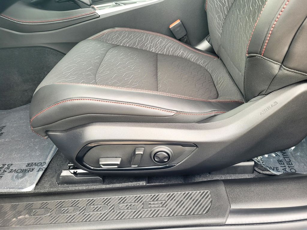 2026 Dodge Charger Scat Pack - Photo 17