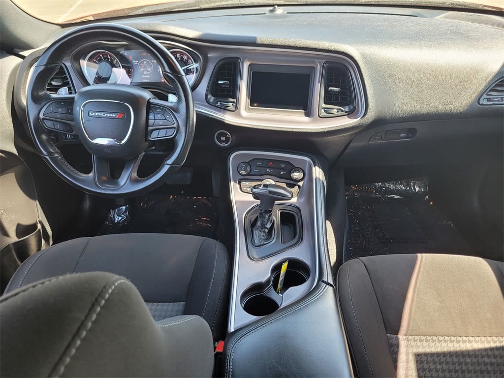 Thumbnail: 2022 Dodge Challenger - 2