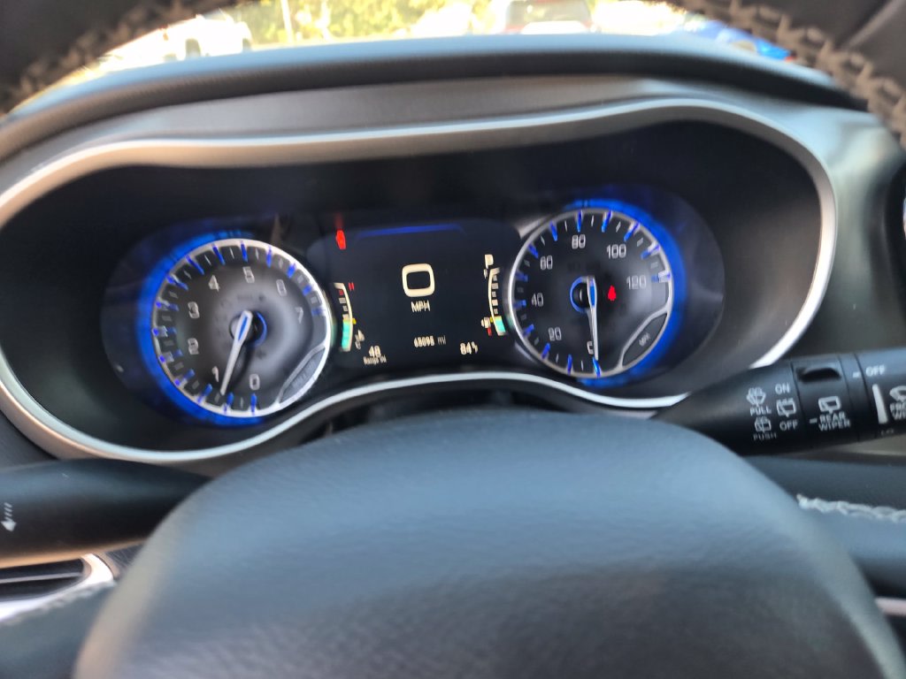 Thumbnail: 2023 Chrysler Pacifica - 13