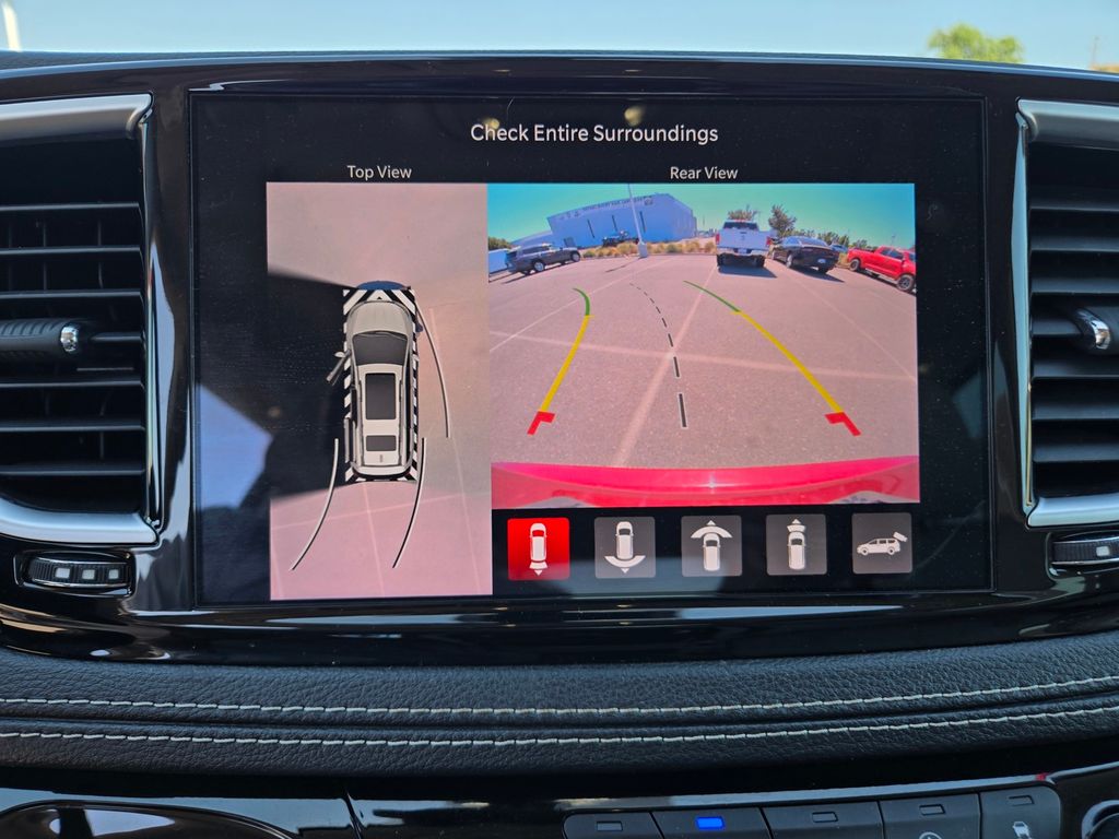 Thumbnail: 2021 Chrysler Pacifica - 13