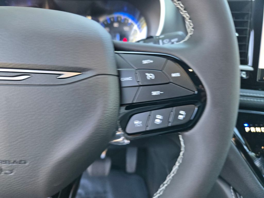 Thumbnail: 2027 Chrysler Pacifica - 21