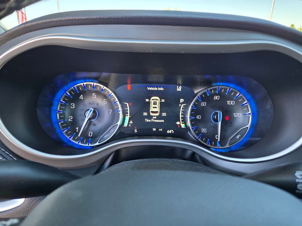 Thumbnail: 2027 Chrysler Pacifica - 13
