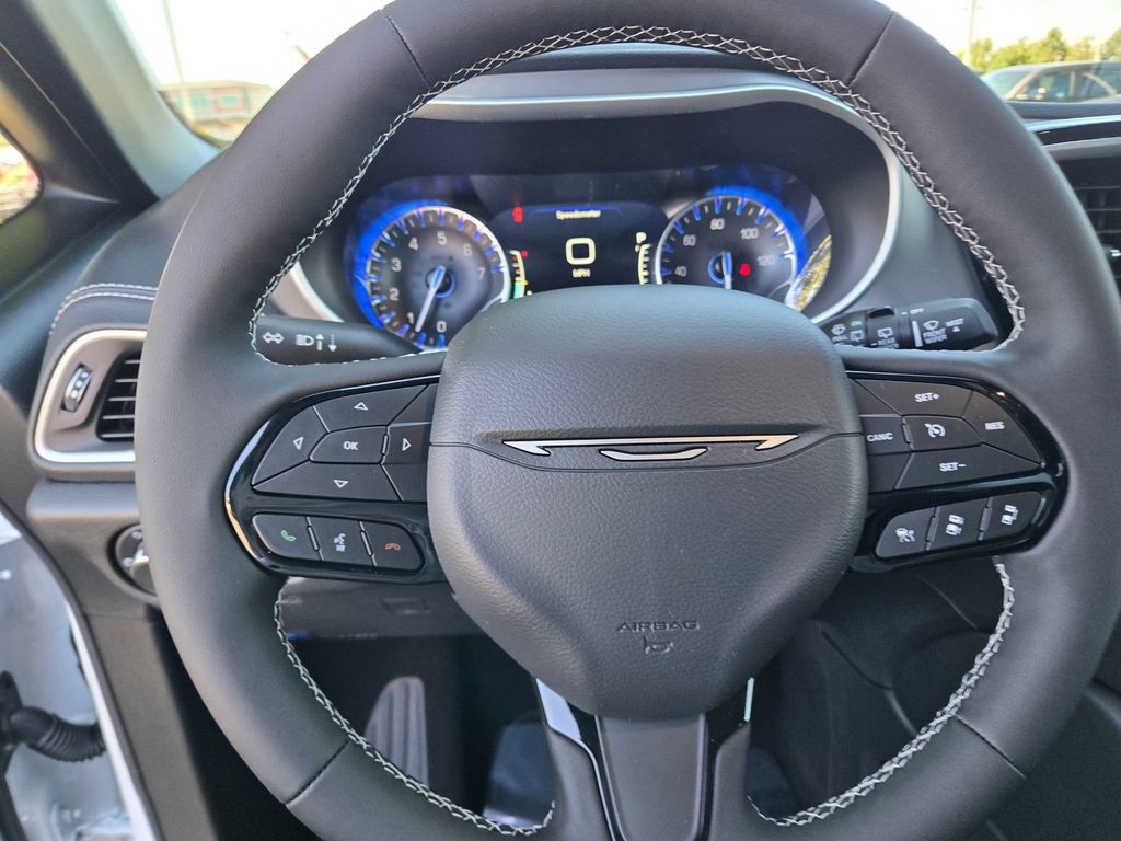 Thumbnail: 2027 Chrysler Pacifica - 22