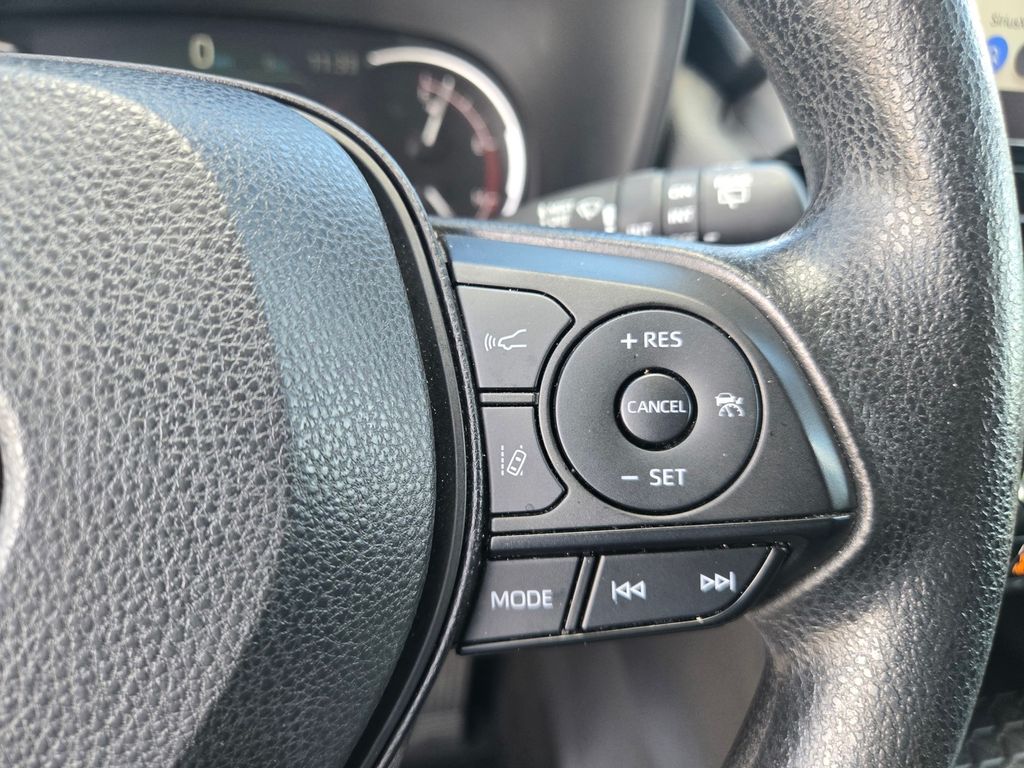 Thumbnail: 2024 Toyota RAV4 - 20