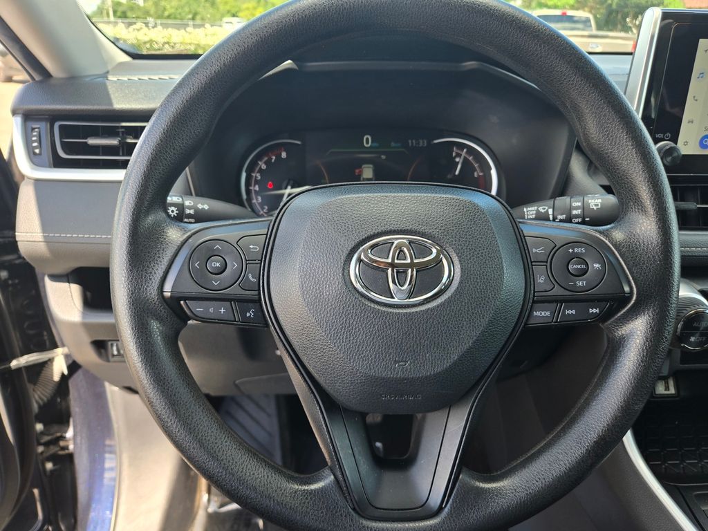 Thumbnail: 2024 Toyota RAV4 - 11