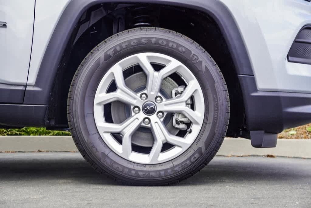 Thumbnail: 2025 Jeep Compass - 36
