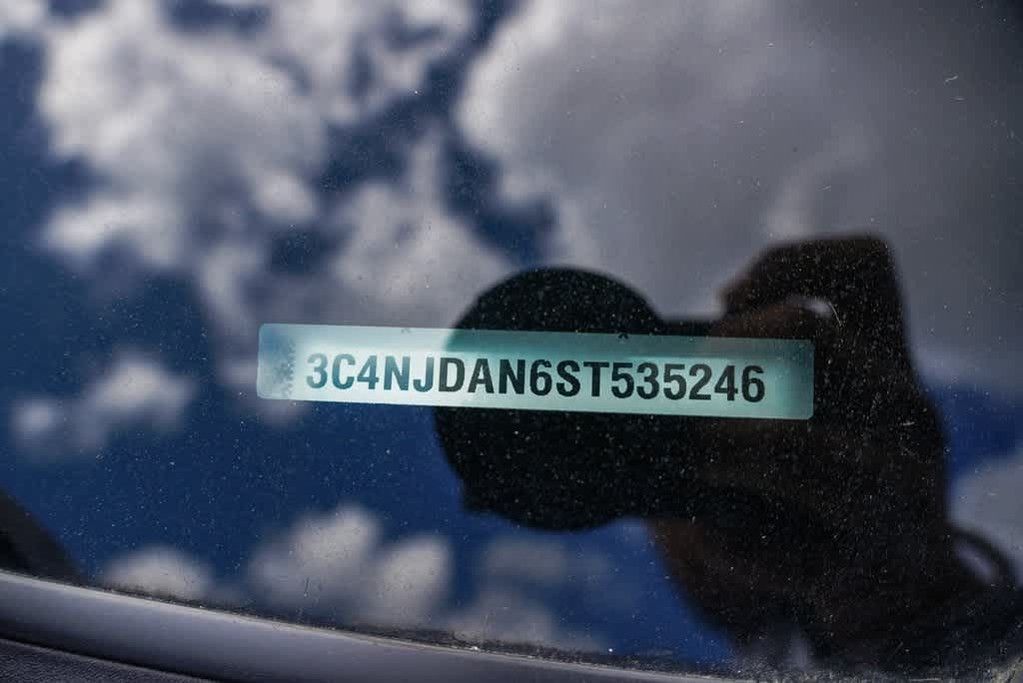 Thumbnail: 2025 Jeep Compass - 17