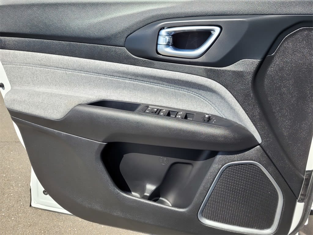 Thumbnail: 2025 Jeep Compass - 18