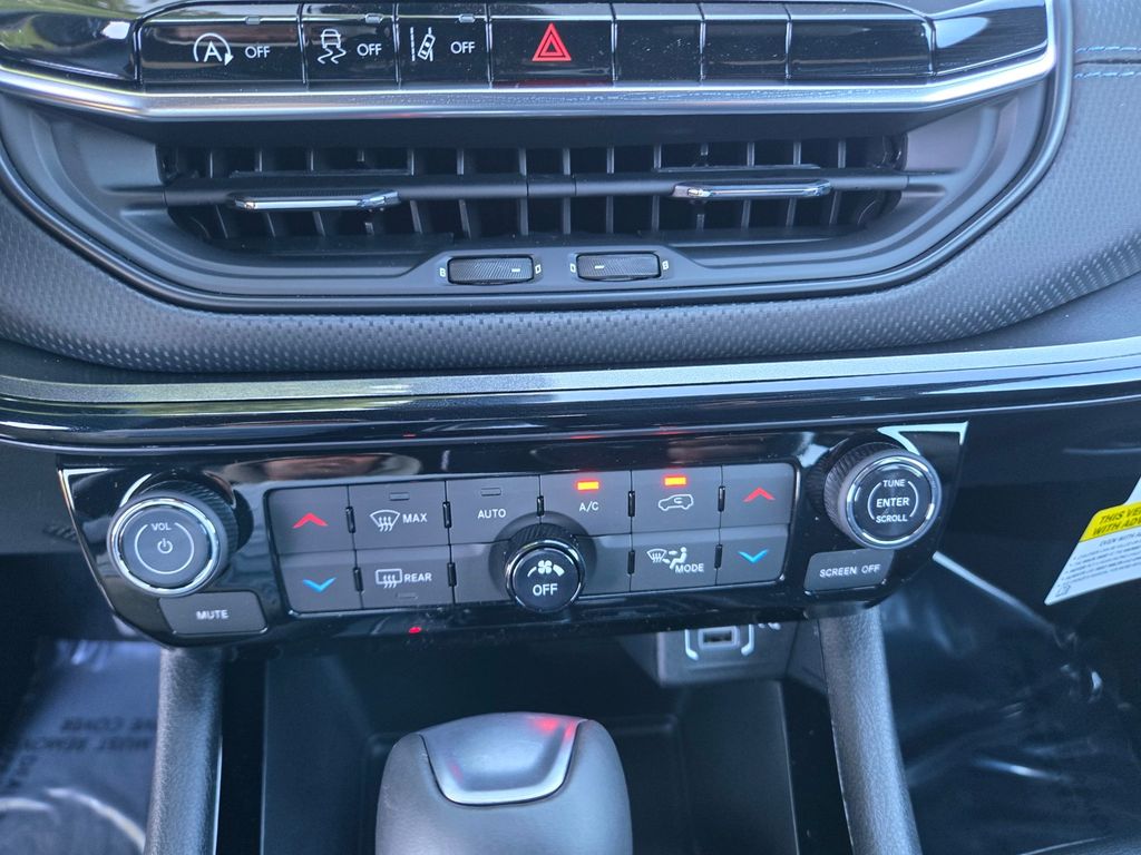 Thumbnail: 2026 Jeep Compass - 19