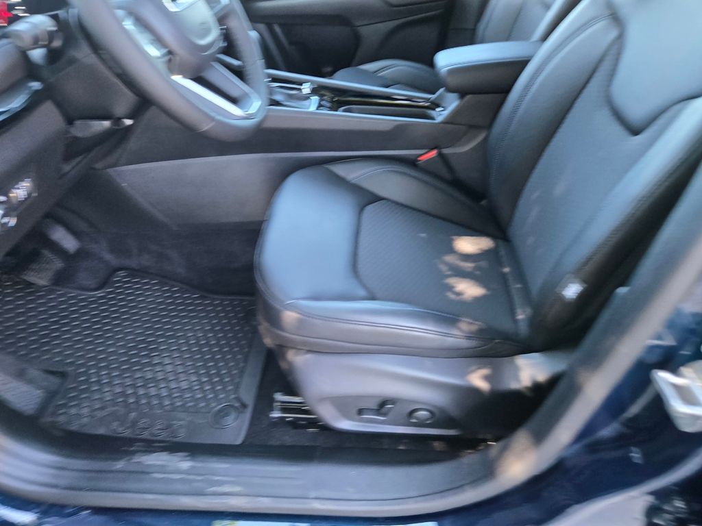 Thumbnail: 2026 Jeep Compass - 9