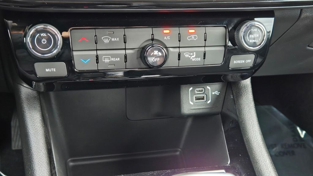 Thumbnail: 2026 Jeep Compass - 20