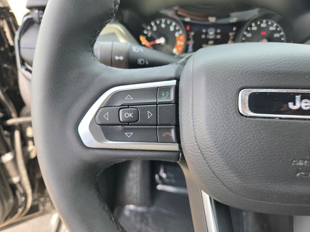 Thumbnail: 2025 Jeep Compass - 22