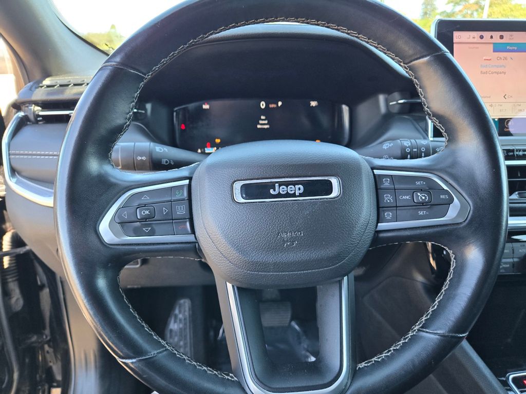 Thumbnail: 2022 Jeep Compass - 11