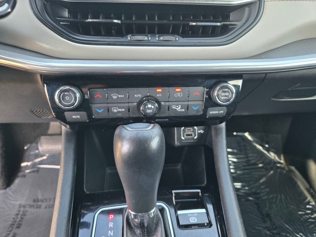 Thumbnail: 2024 Jeep Compass - 19