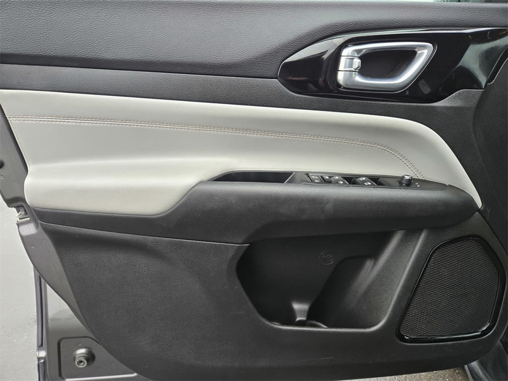 Thumbnail: 2024 Jeep Compass - 20