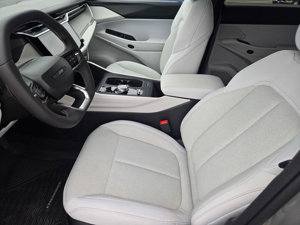 Thumbnail: 2026 Jeep Cherokee - 8