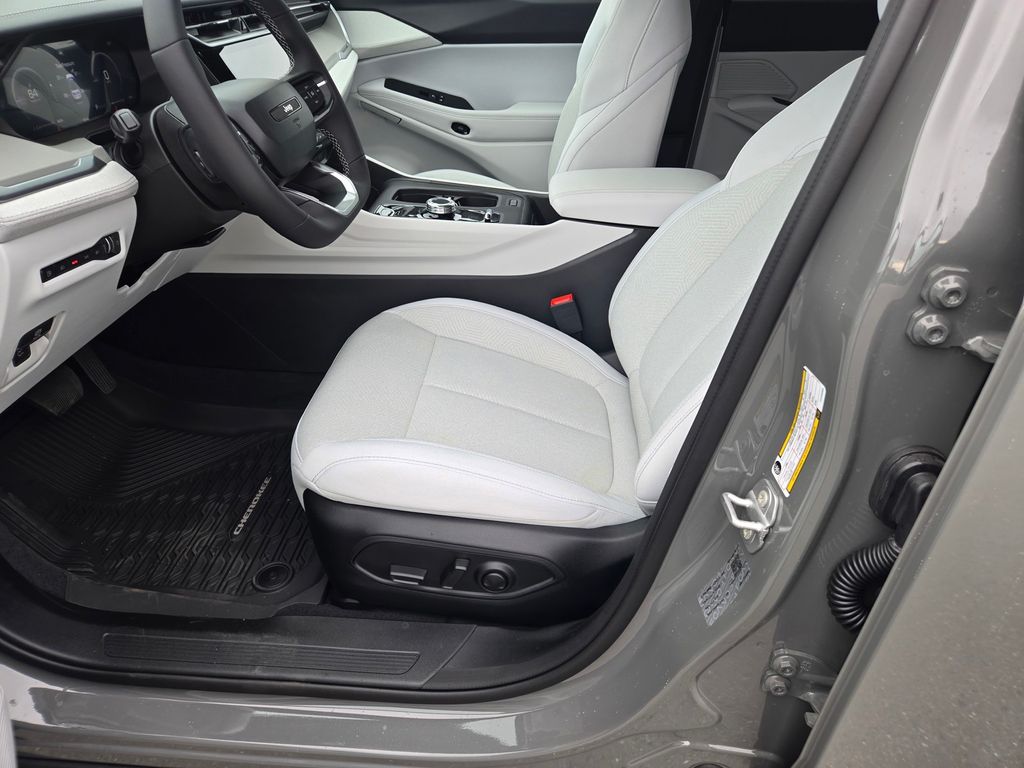 Thumbnail: 2026 Jeep Cherokee - 9
