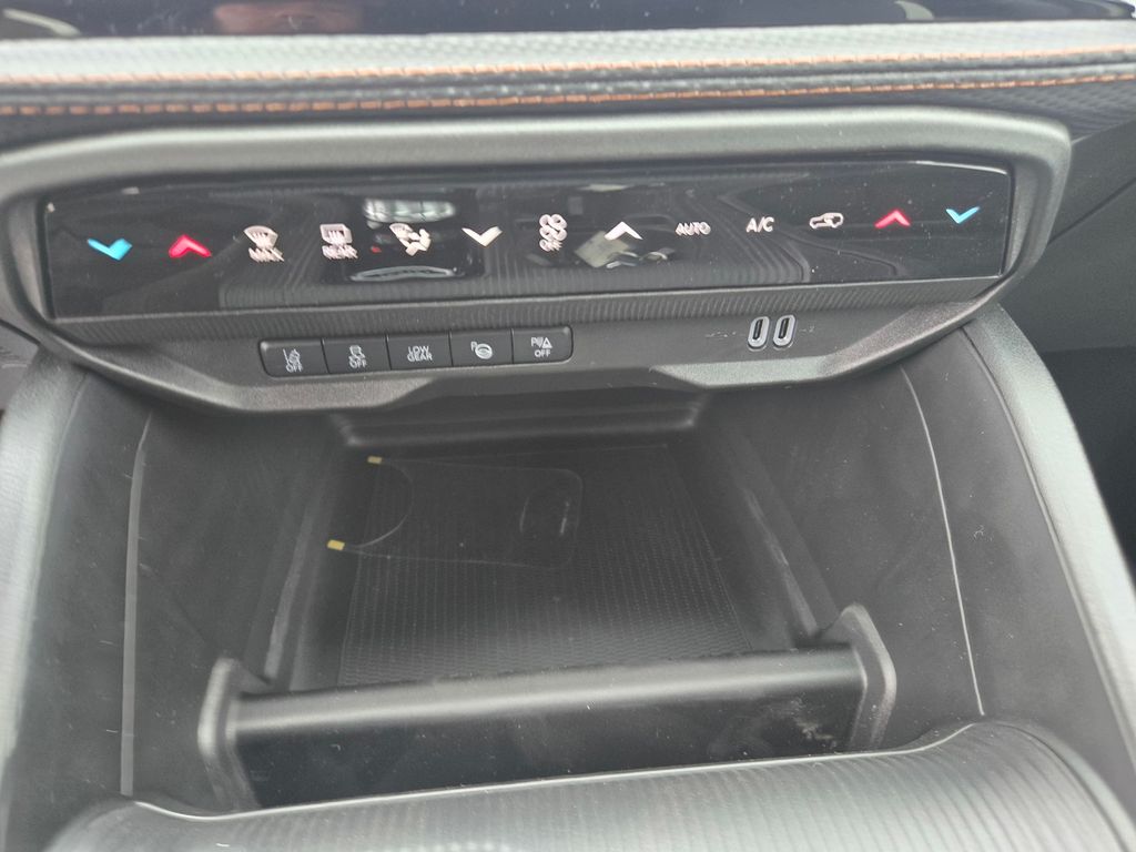 Thumbnail: 2026 Jeep Cherokee - 19