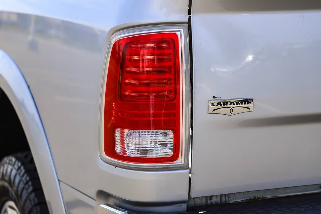 2017 RAM 2500 Laramie 19