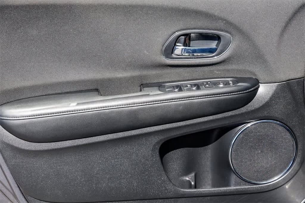 2022 Honda HR-V EX 23
