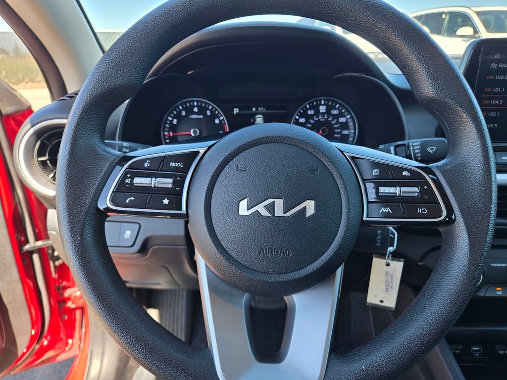 Thumbnail: 2023 Kia Forte - 11