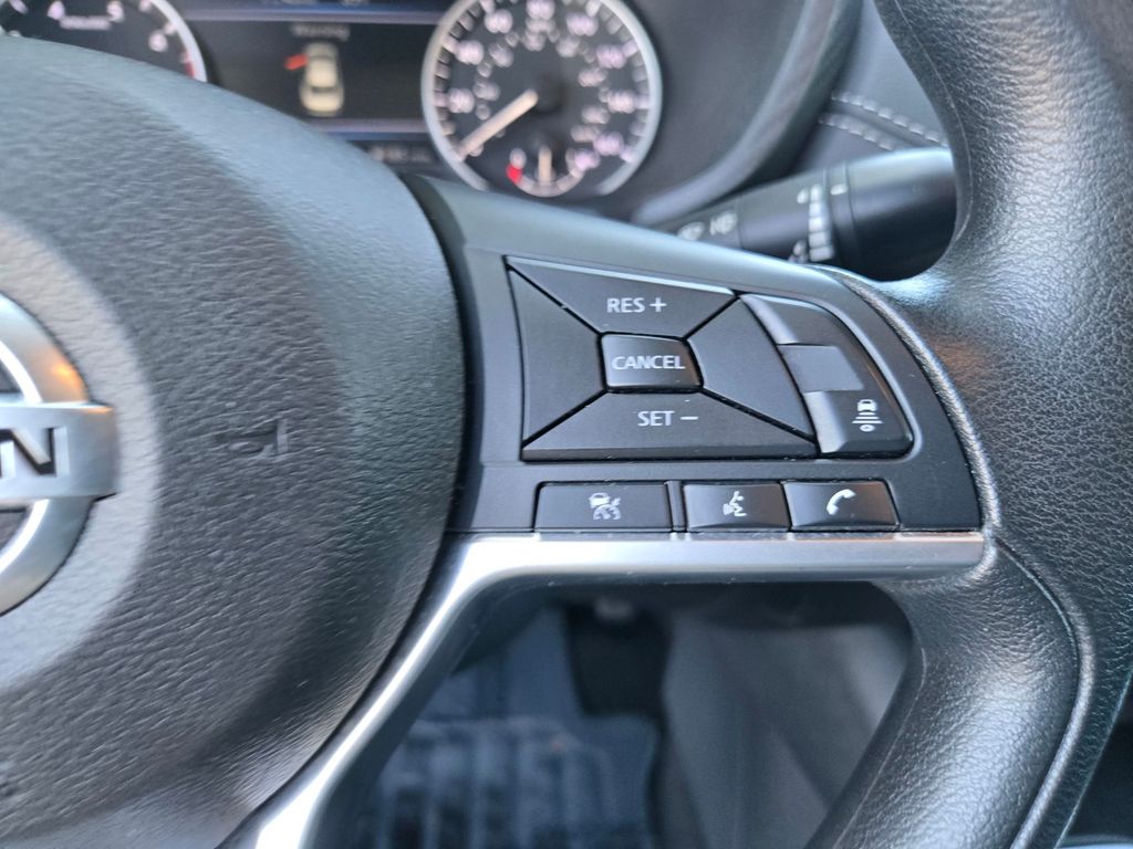 Thumbnail: 2023 Nissan Sentra - 21